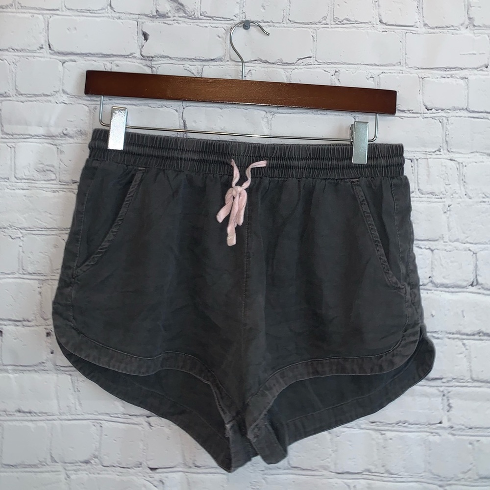 Billabong Gray & Pink High Waist shorts size 1